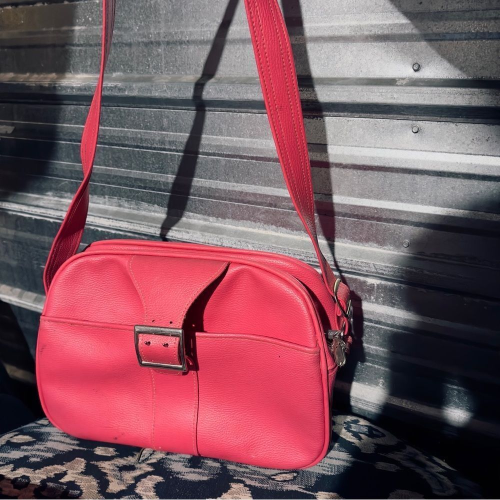 Vintage MOD Carry On Luggage Bubblegum Pink Travel Overnight Bag Tote Stewardess